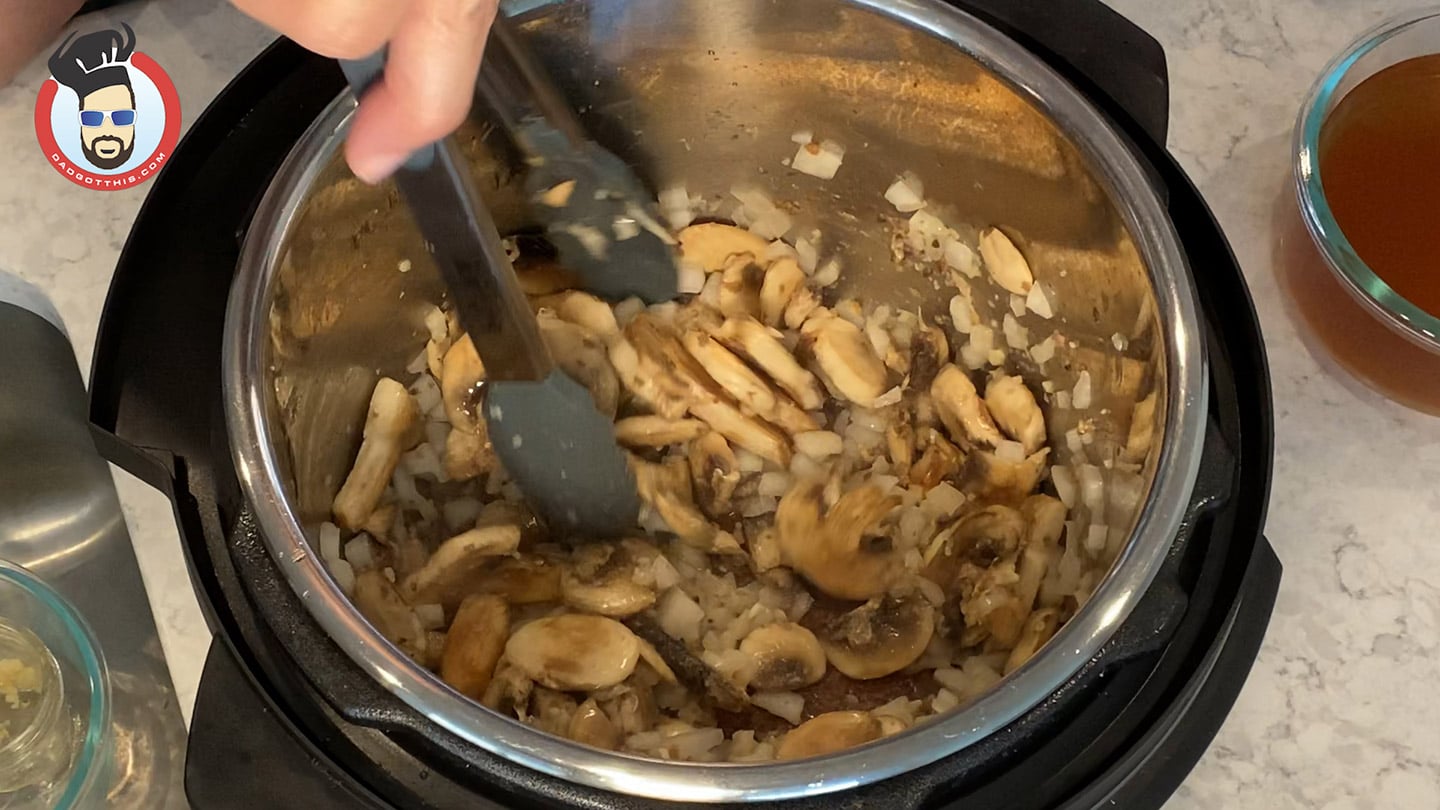 instant pot beef stroganoff toss