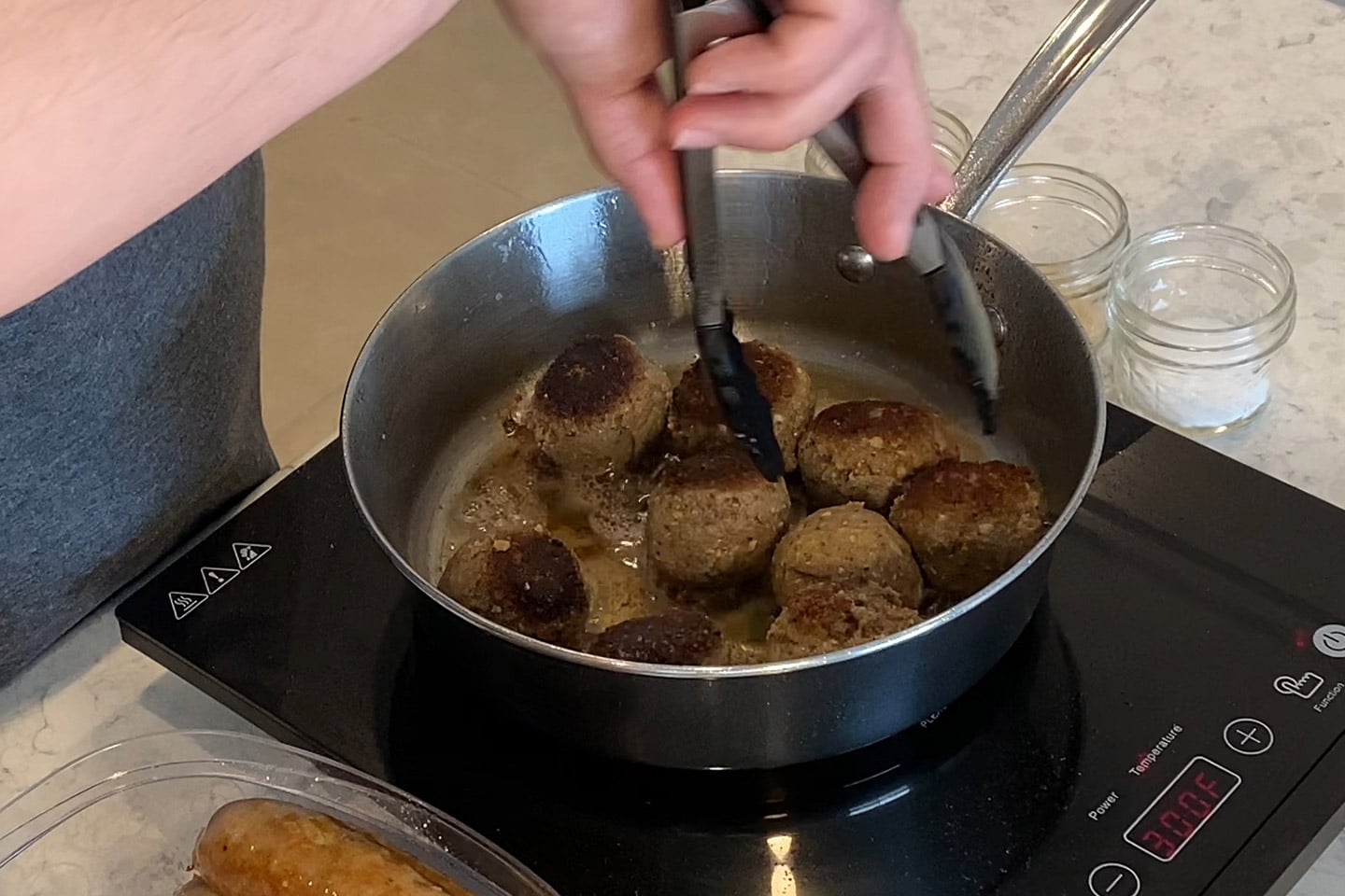 frying the meatballs